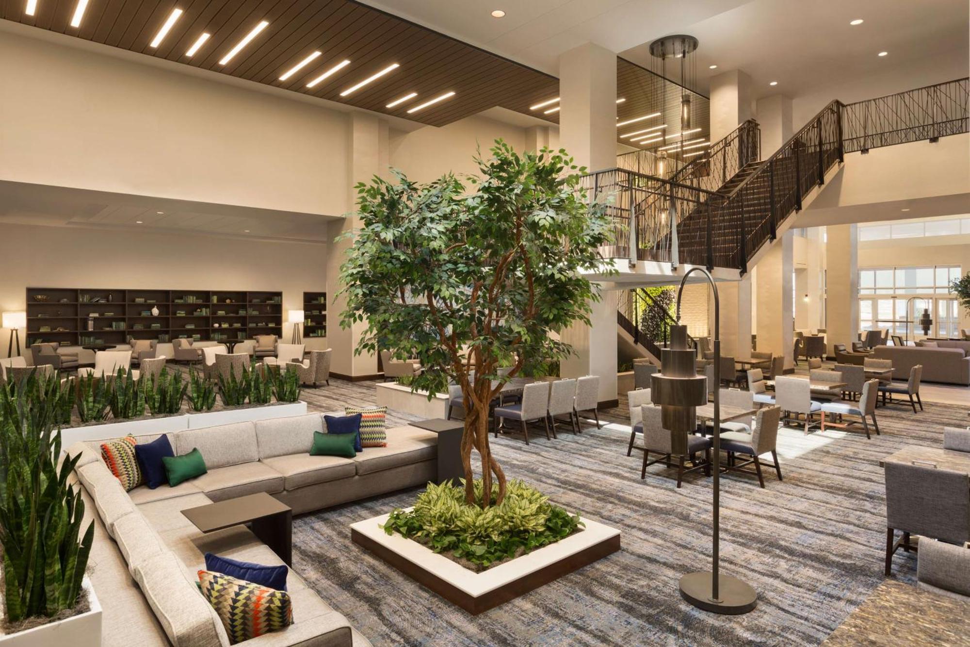 Embassy Suites By Hilton Denton Convention Center Exterior photo